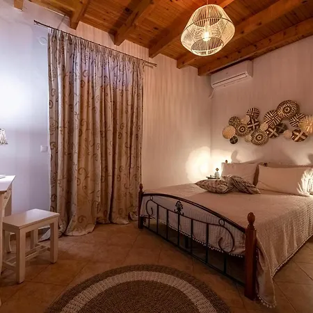 Madalena's Summer House Casa de Férias Adamantas (Milos)