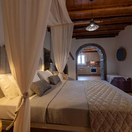 Madalena's Summer House * Adamantas (Milos)
