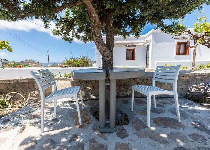 Madalena's Summer House * Adamantas (Milos)