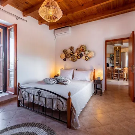 Madalena's Summer House