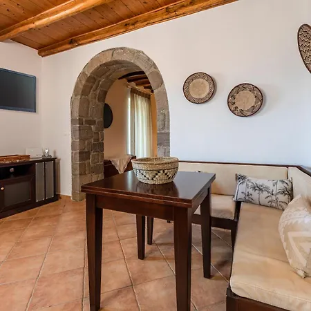 Madalena's Summer House *