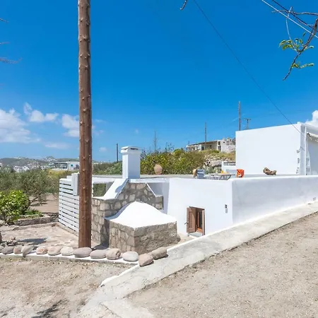Madalena's Summer House * Adamantas (Milos)